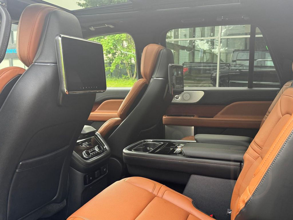 Cadillac Escalade Lincoln Navigator 3.5L V6 Lang Preferre