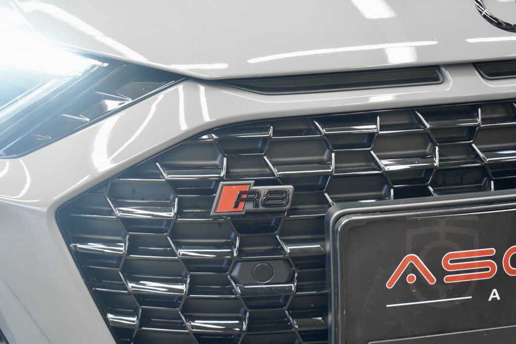 Audi R8 q. Spyder Performance *Carbon *20 *Keramik