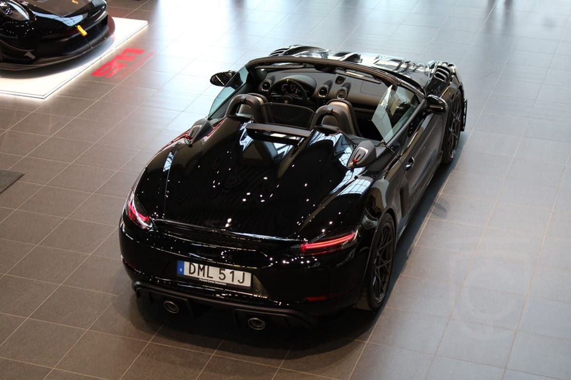 Porsche 718 Spyder RS