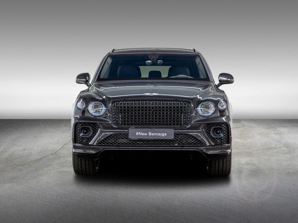 Bentley Bentayga V8 Azure EWB |First Edition|Black Line|