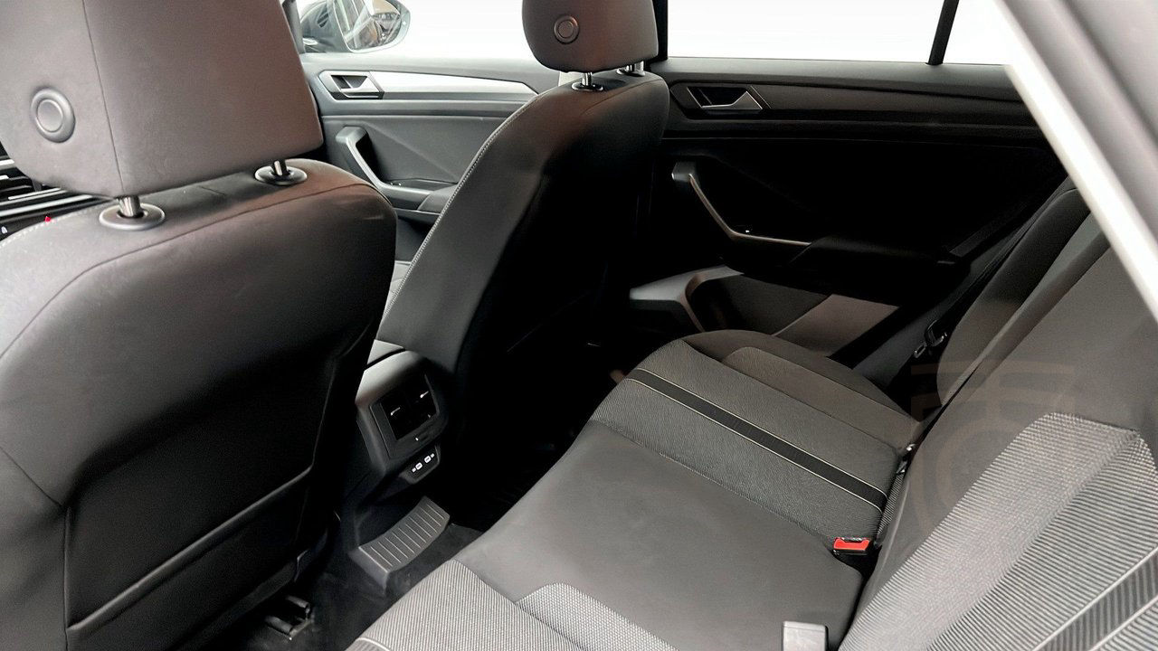 Volkswagen T-Roc Life TSI150