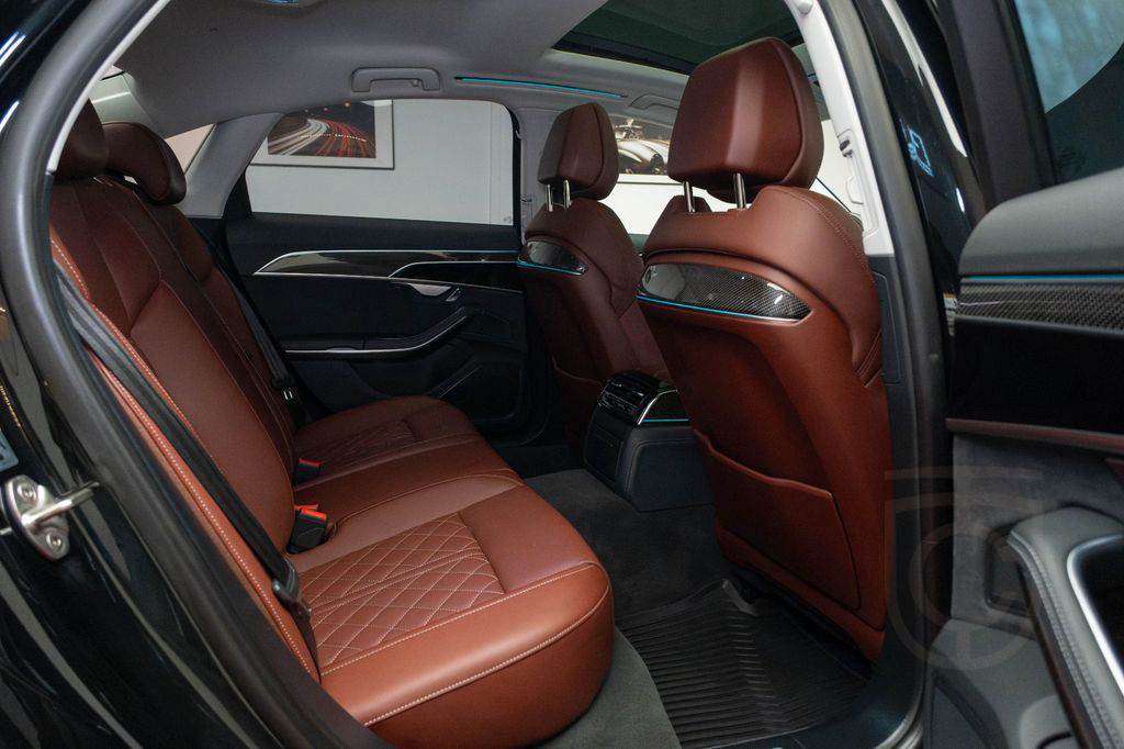 Audi S8 TFSI quattro tiptronic