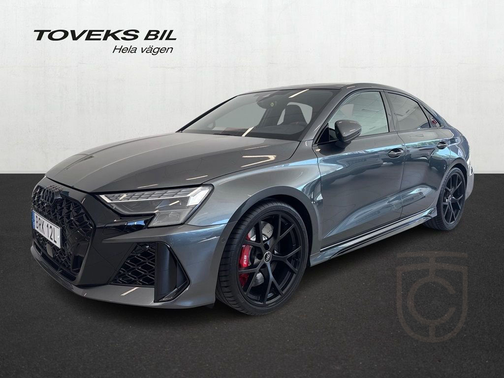 Audi RS3 Sedan Quattro
