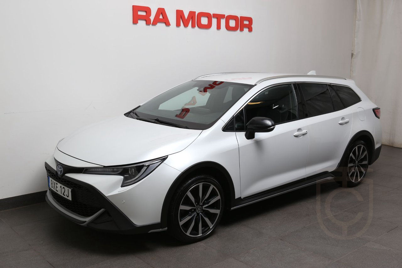Toyota Corolla TREK Hybrid e-CVT