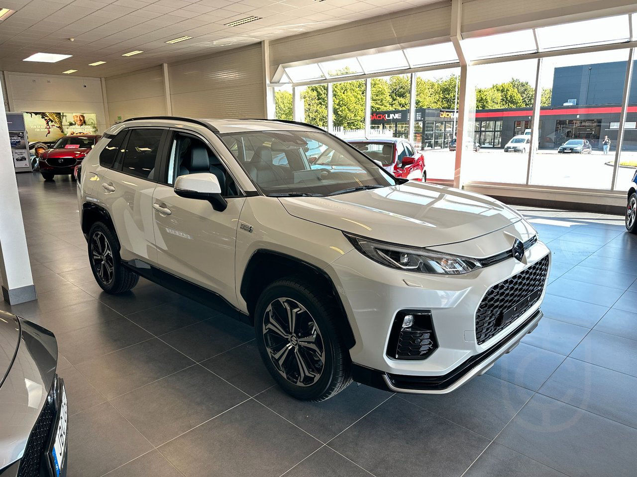 Suzuki Across 2.5 PHEV AWD Inclusive E-CVT