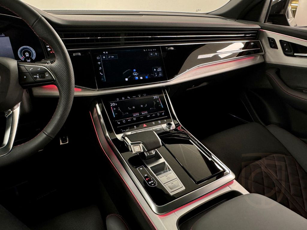 Audi Q8 50 TDi Q S-LINE Black EDT. *FULL* NP: 89.592€