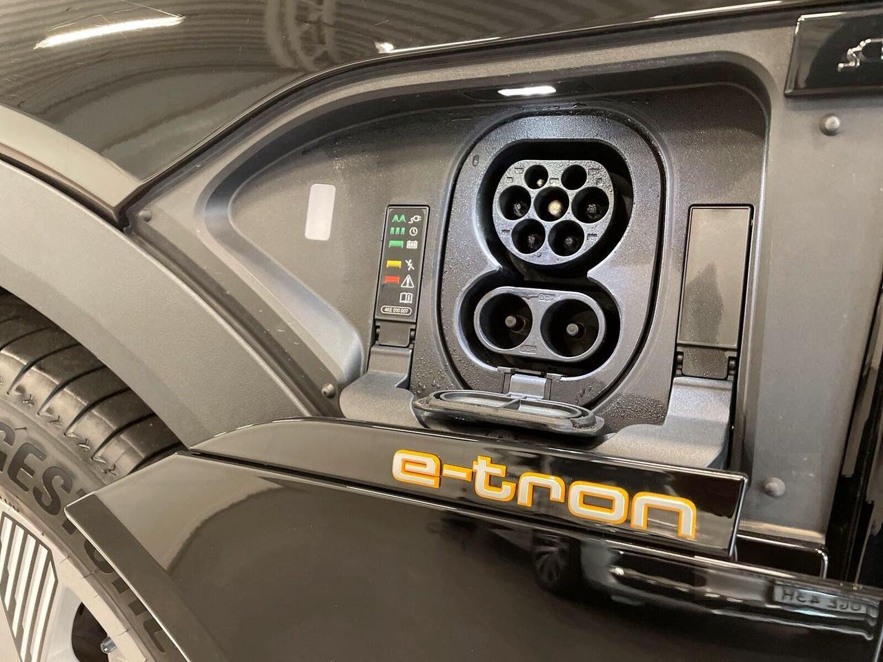 Audi E-Tron Quattro 50