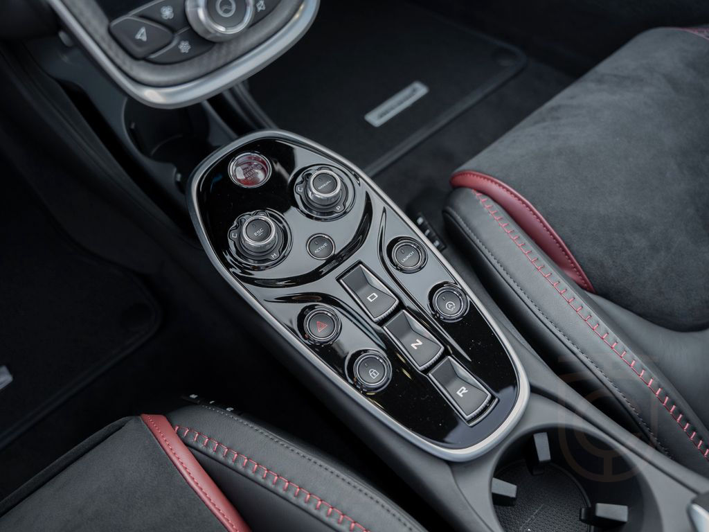 McLaren GT | Bowers & Wilkins | Sports Exhaust