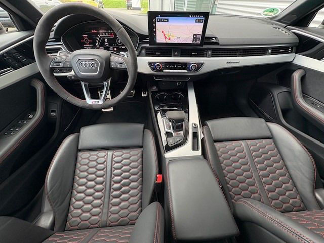 Audi RS 4 Avant +SPORTABGAS+PANORAMADACH+