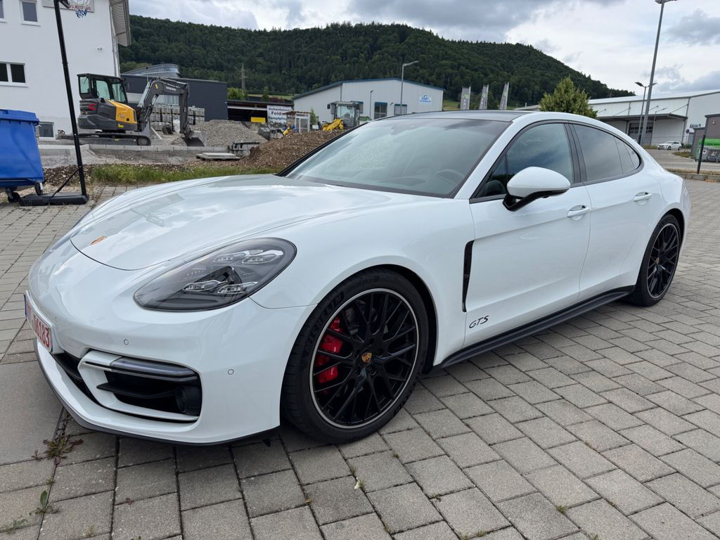 Porsche Panamera GTS Pano/Massage/HeadUp/PDLS+