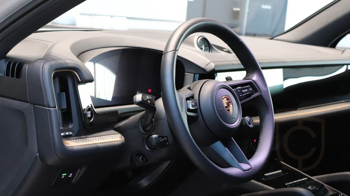 Porsche Cayenne E-Hybrid Cashmere beige metallic