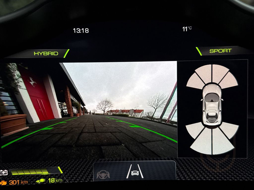 Ferrari 296 GTS 40.000€ an Optionals