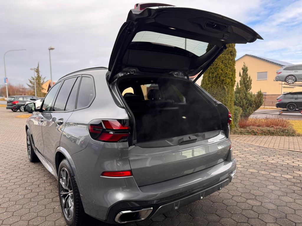 BMW X5 30d xDrive M-Sport ABSTANDSTEMP MEMORY AHK