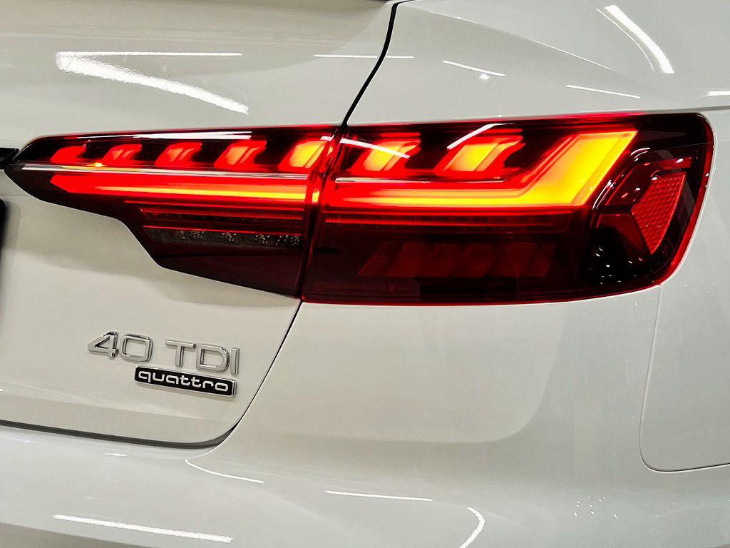 Audi A4 Sedan quattro S Tronic, Alpine Edition