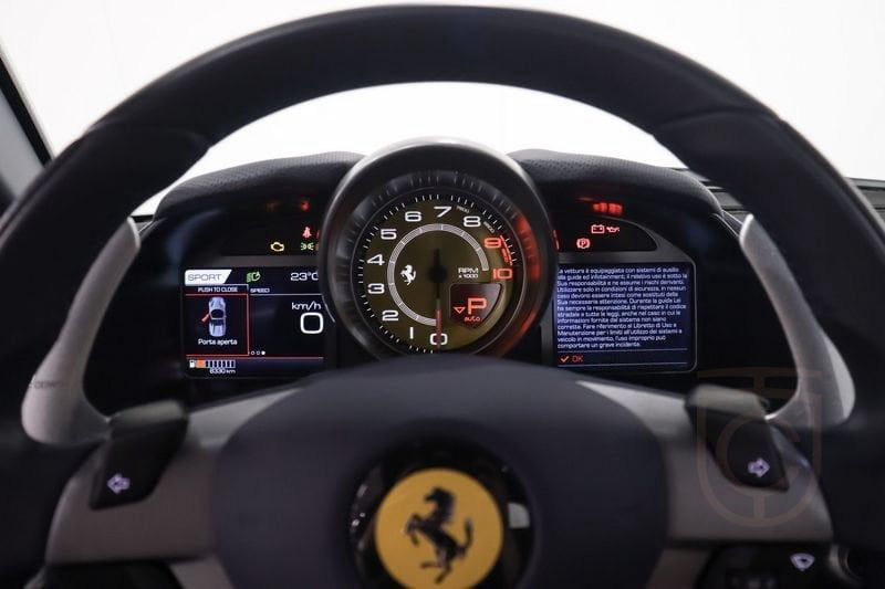 Ferrari 812 Superfast 812 GTS