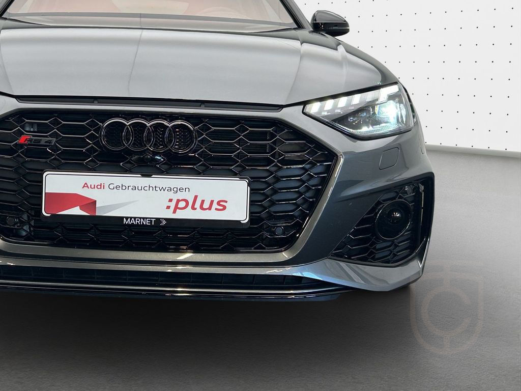 Audi RS 4 Avant quattro competition plus*Schalensitze