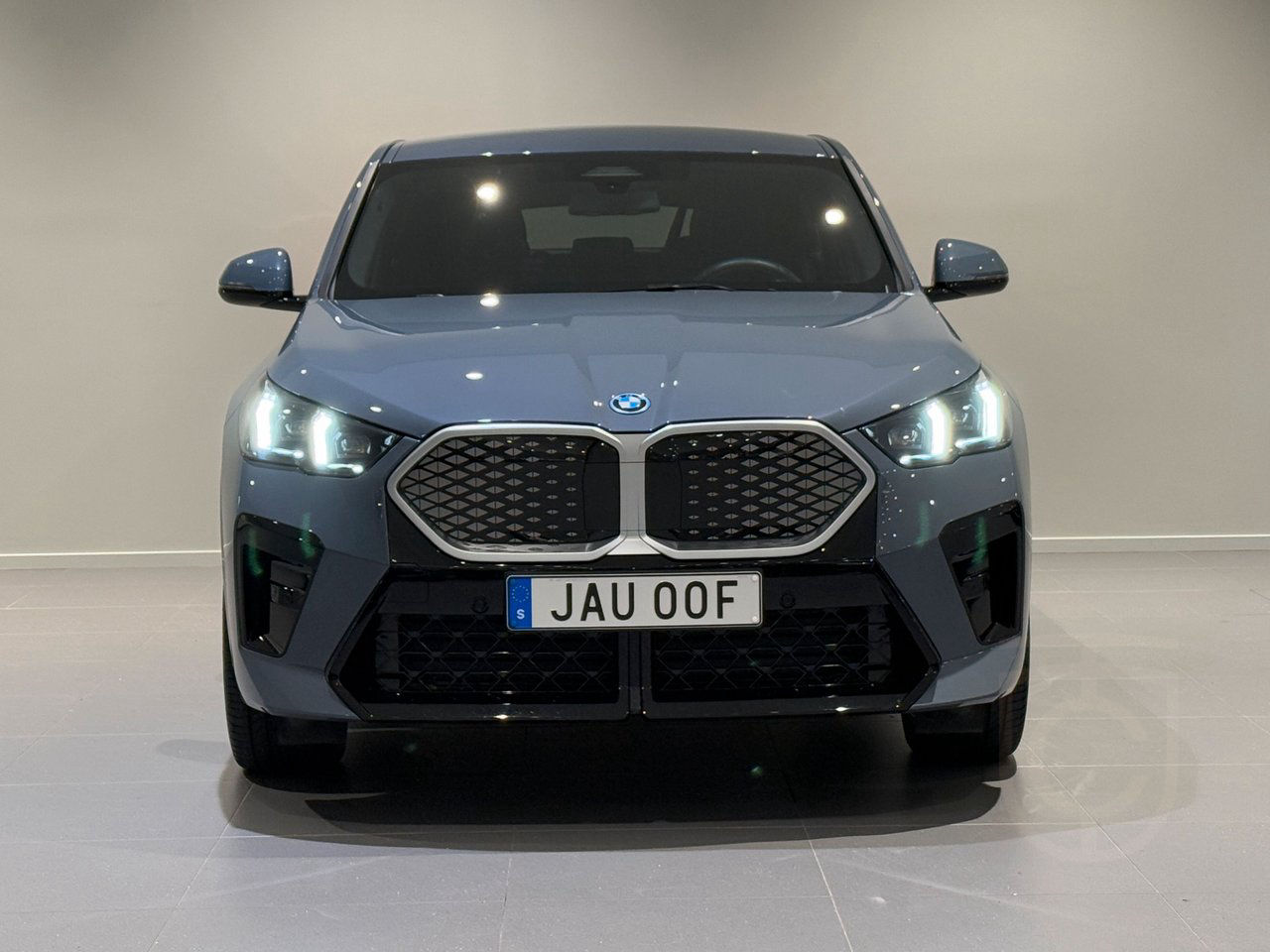 BMW iX2 xDrive30 M Sport