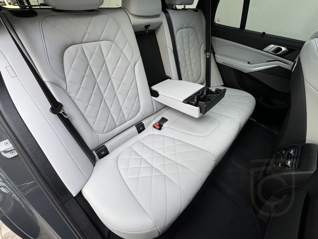 BMW X5 xDr30d M Sport Pro 22Zoll Luftfeder ACC 360°