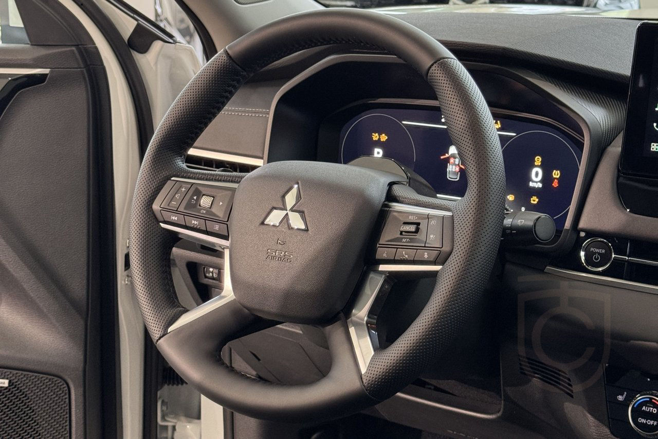 Mitsubishi Outlander Invite PHEV
