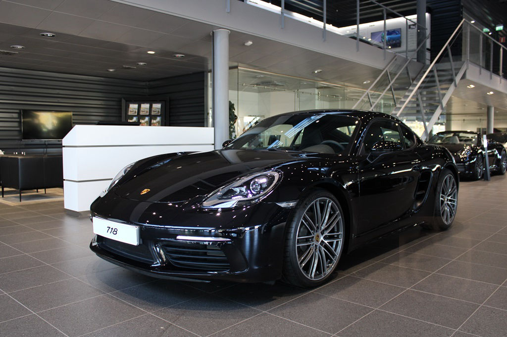 Porsche 718 Cayman