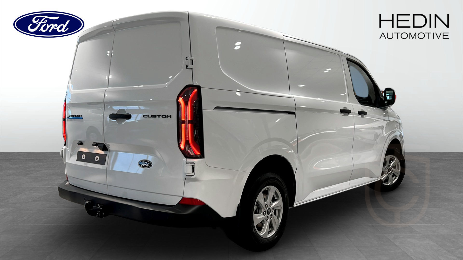 Ford E-Transit Custom 320