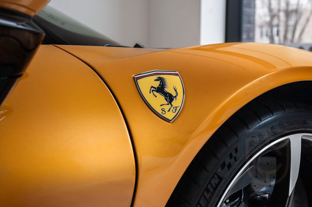 Ferrari SF90 Spider - Giallo Montecarlo