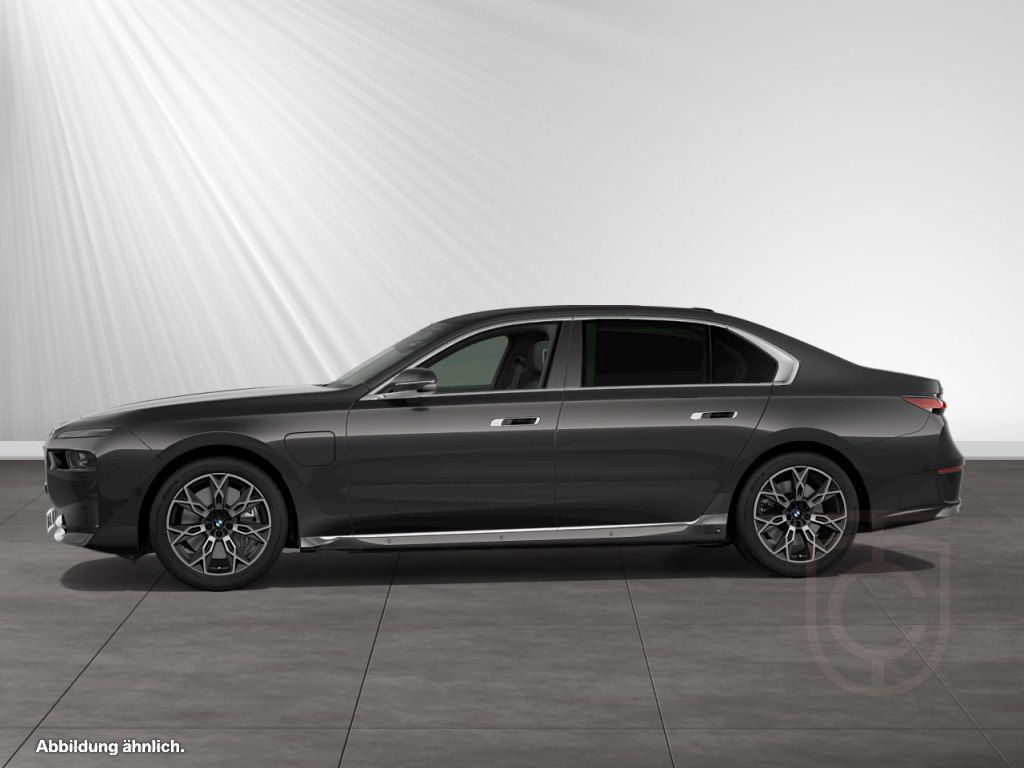 BMW 750e xDrive Allrad|PanoSkyLounge|Bowers&Wilkins