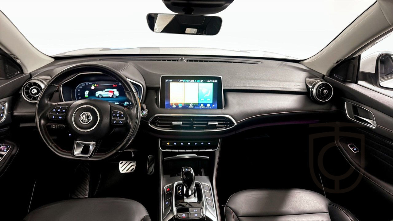 MG EHS PLUG-IN HYBRID LUXURY