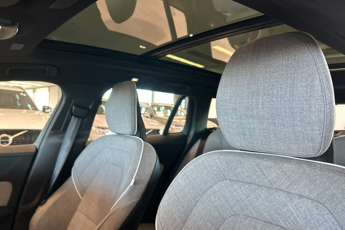 Volvo V60 Recharge T6 Ultimate Dark B