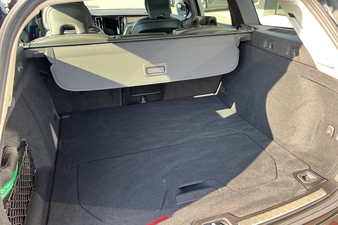 Volvo V60 T6 Plus Dark B-Kamera