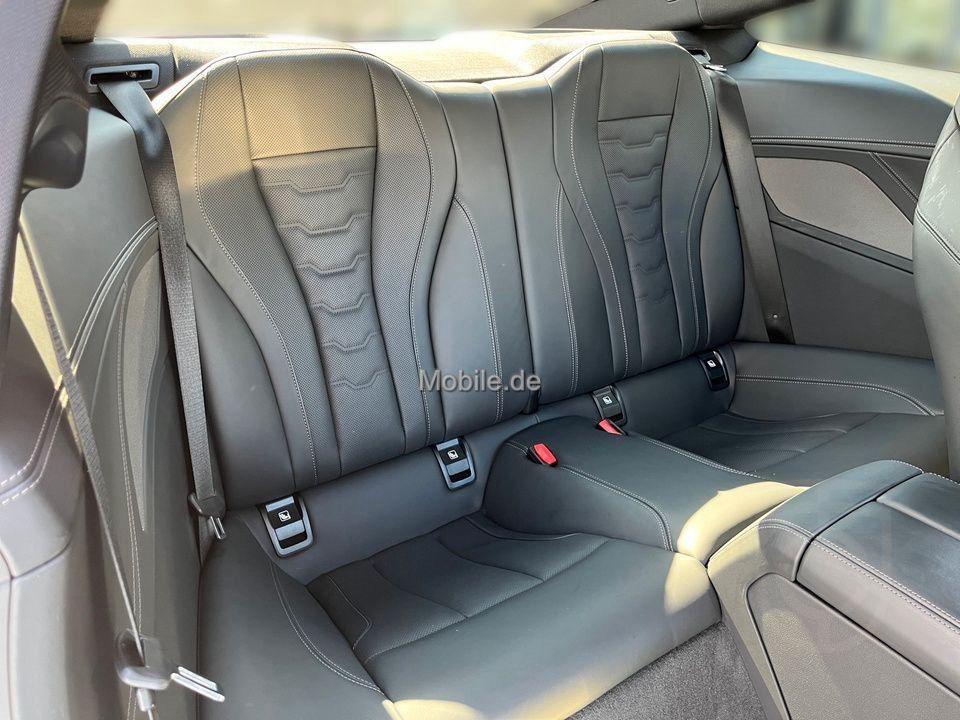 BMW M850i xDrive Coupe DA Prof PA+ Solfclose Sitzbel