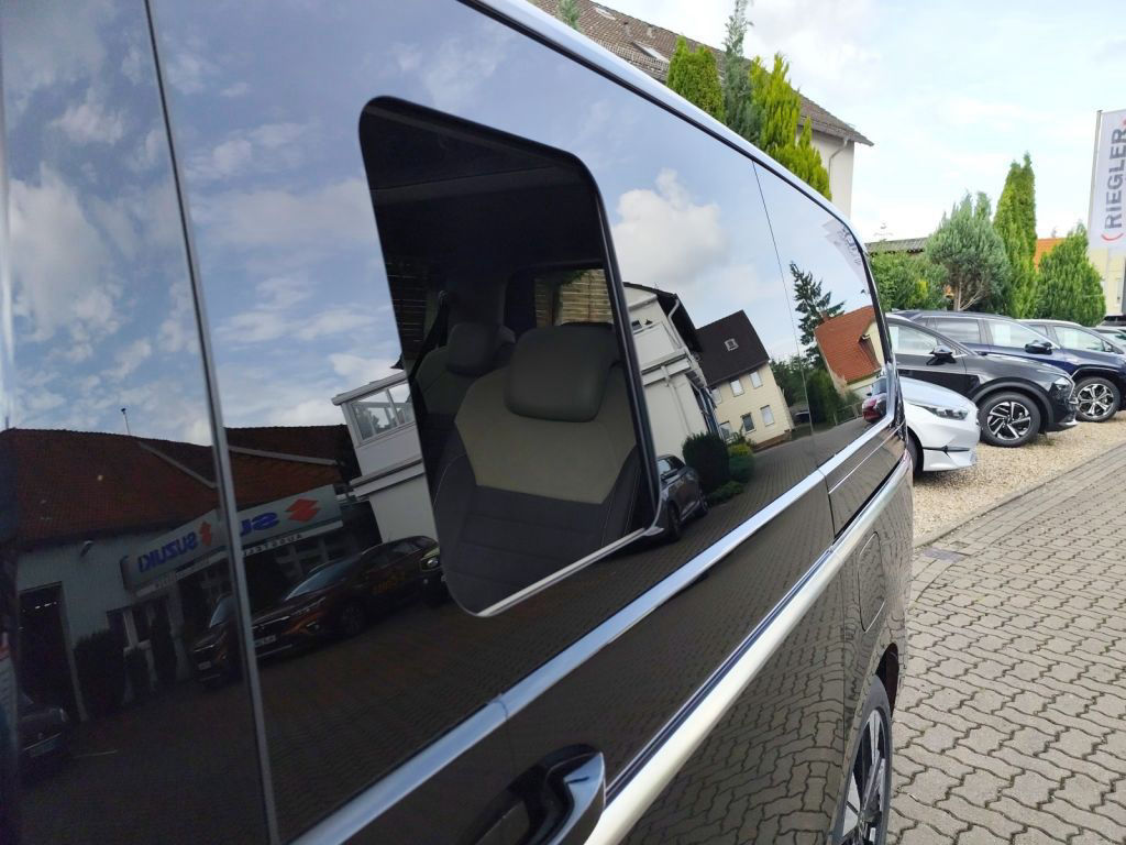Volkswagen Multivan LÜ DSG Style Sthzg. Pano el.Sitze Navi