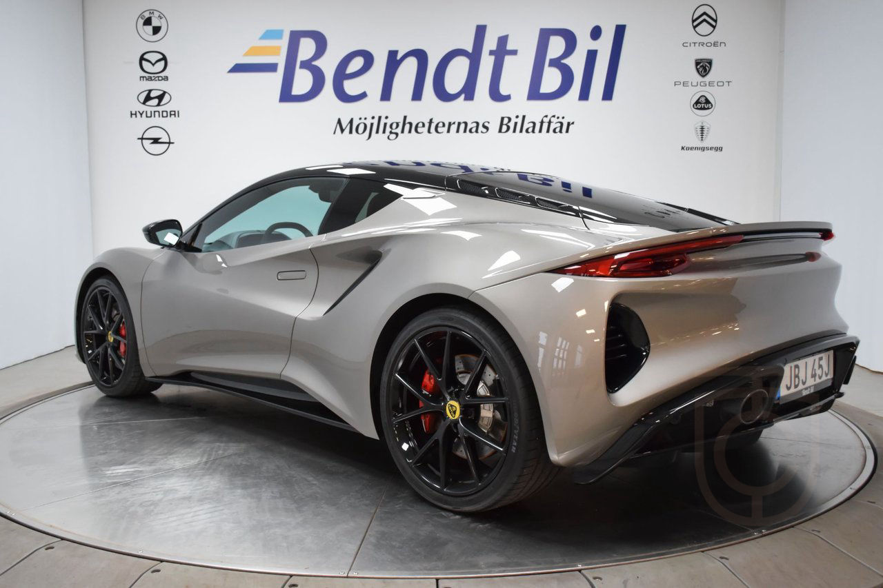 Lotus Emira Turbo