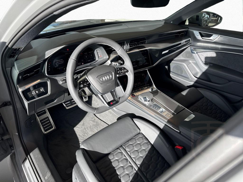 Audi RS6 Avant 600 PS tiptronic MATRIX/PANO/HEAD-UP