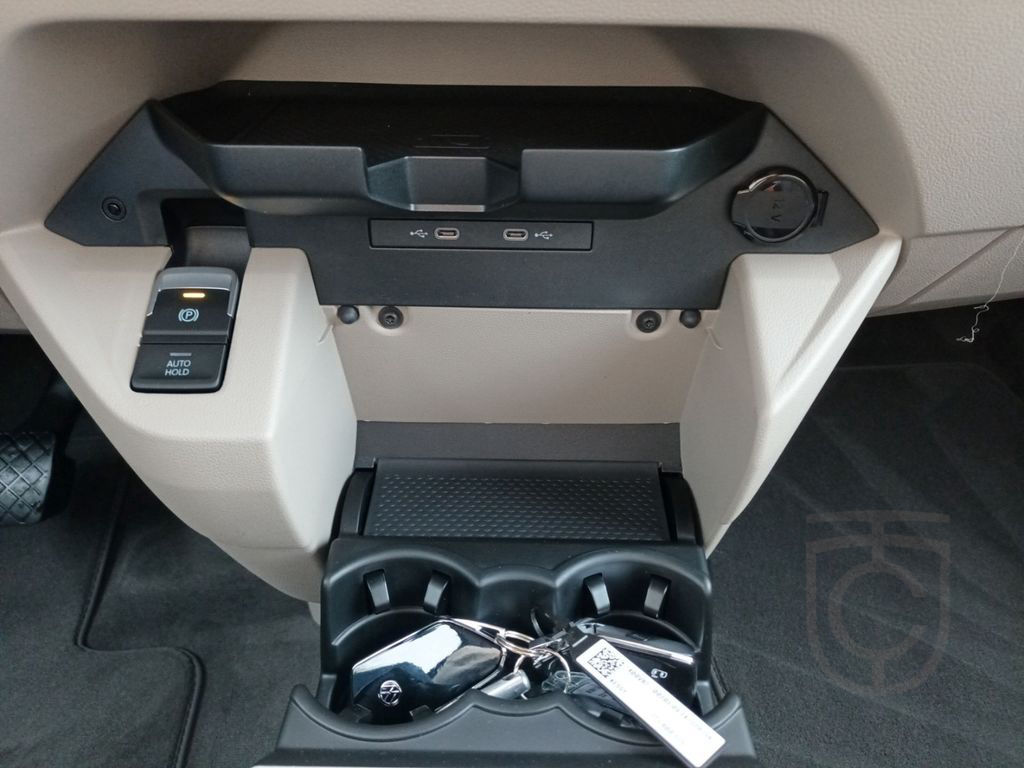Volkswagen T7 Multivan Life lang 2.0 TDI+Anhängerkupplung+R