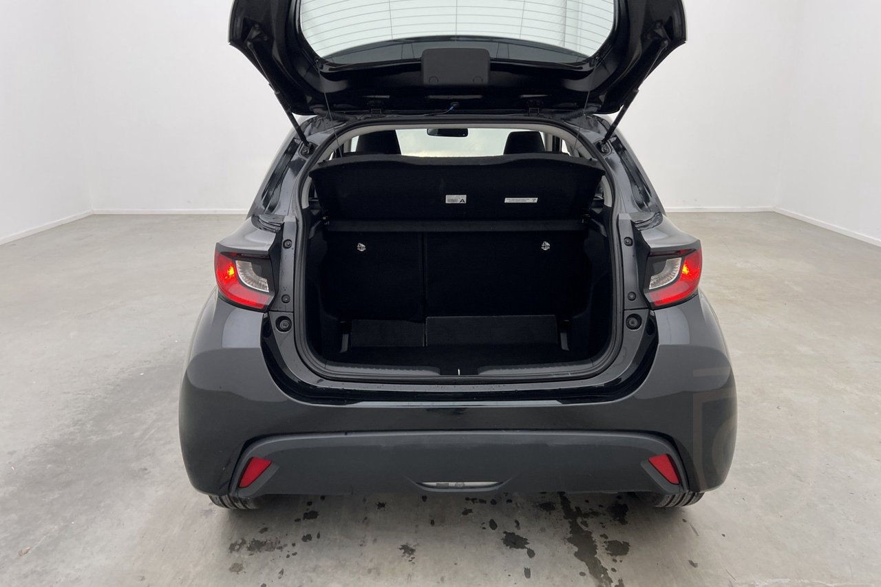 Mazda 2 Hybrid