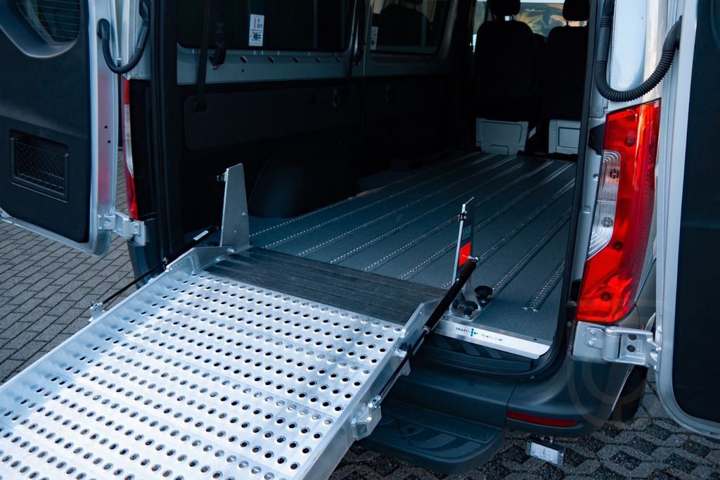 Mercedes-Benz Sprinter 317 WSZ RAMPE Liegend-Rollstuhl LMW BTW