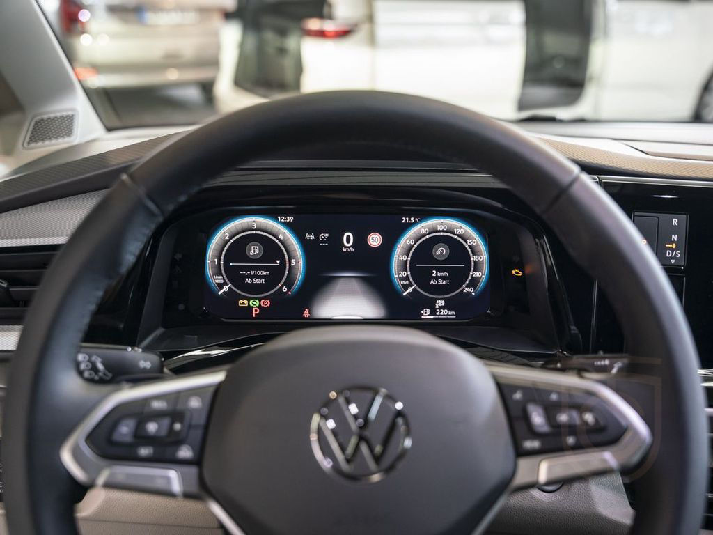 Volkswagen T7 California Beach 2.0 TDI DSG AHK 18" STHZ IQ