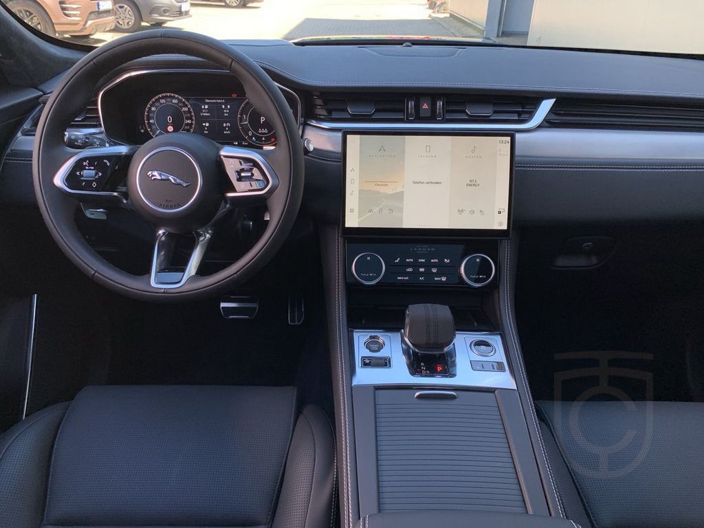Jaguar F-PACE D300 AWD R-DYNAMIC HSE HUD+LMF+ACC+DAB