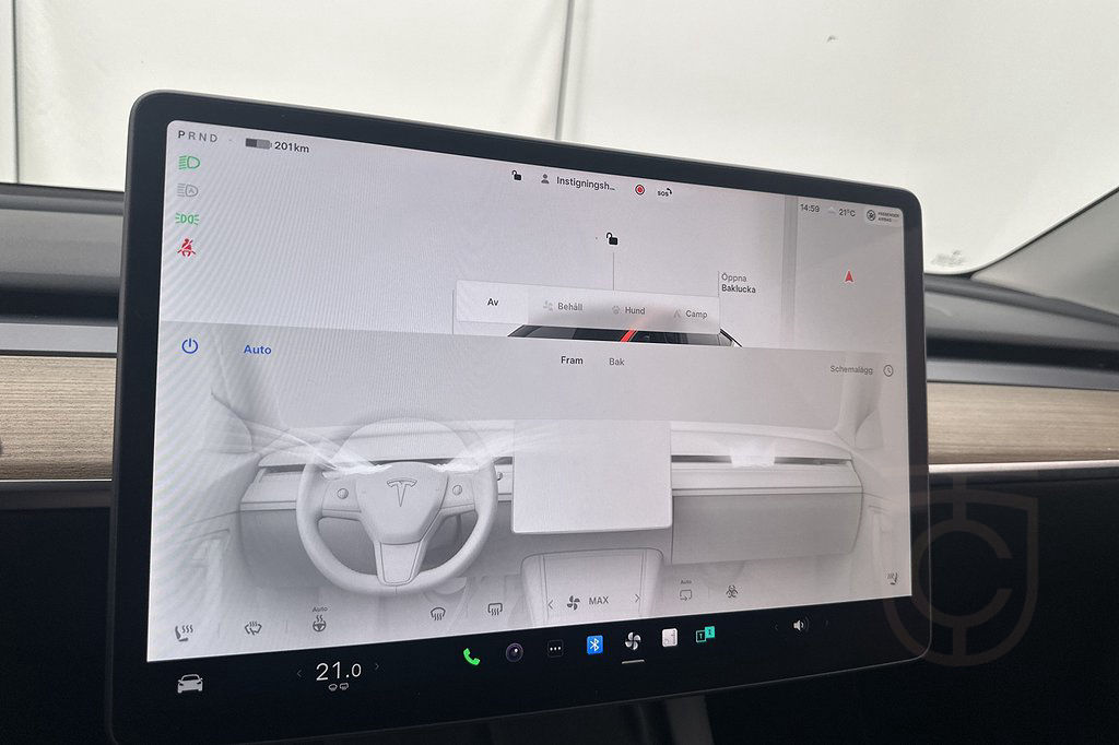 Tesla Model Y Standard Range RWD