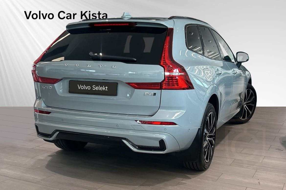 Volvo XC60 B4 AWD Diesel Plus Dark