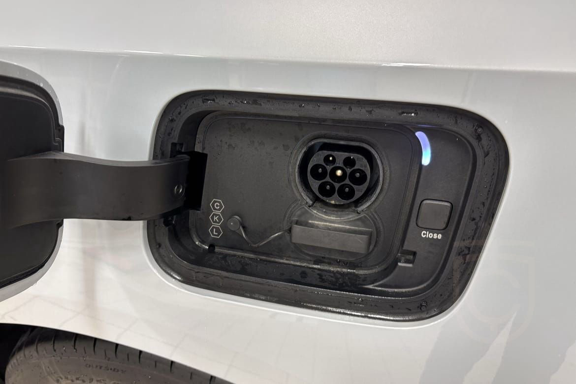 Polestar 4 Long Range Single Motor Plus Pilot