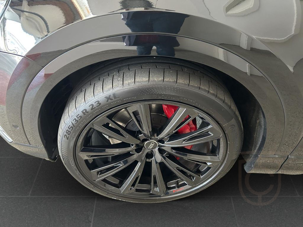 Audi SQ8 4.0 TFSI quattro /Navi/Pano/Matrix