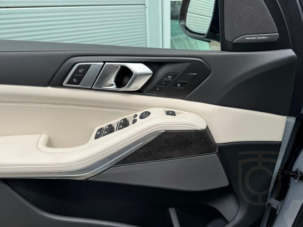 BMW X5 40d M SPORT PRO.SOFTCL.LUFTFEDER.AHK.PANO.360