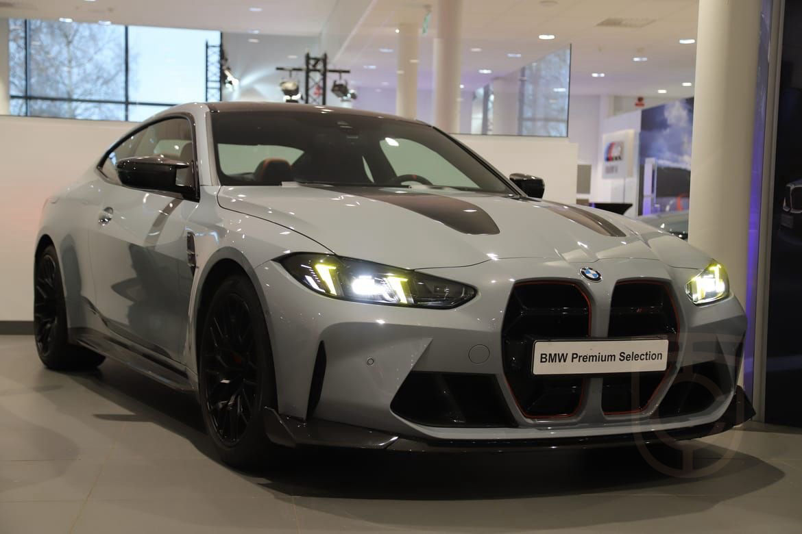 BMW M4 CS