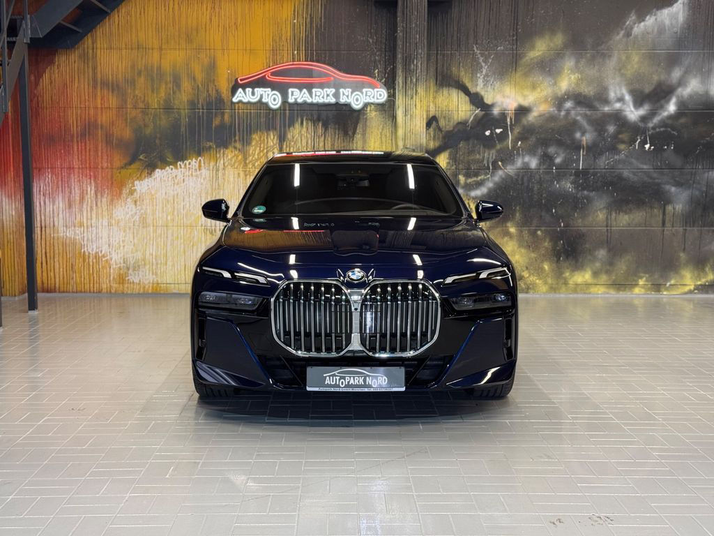 BMW 740d xDrive M Sport~PANO SKY~KAMERA 360~HEAD-UP