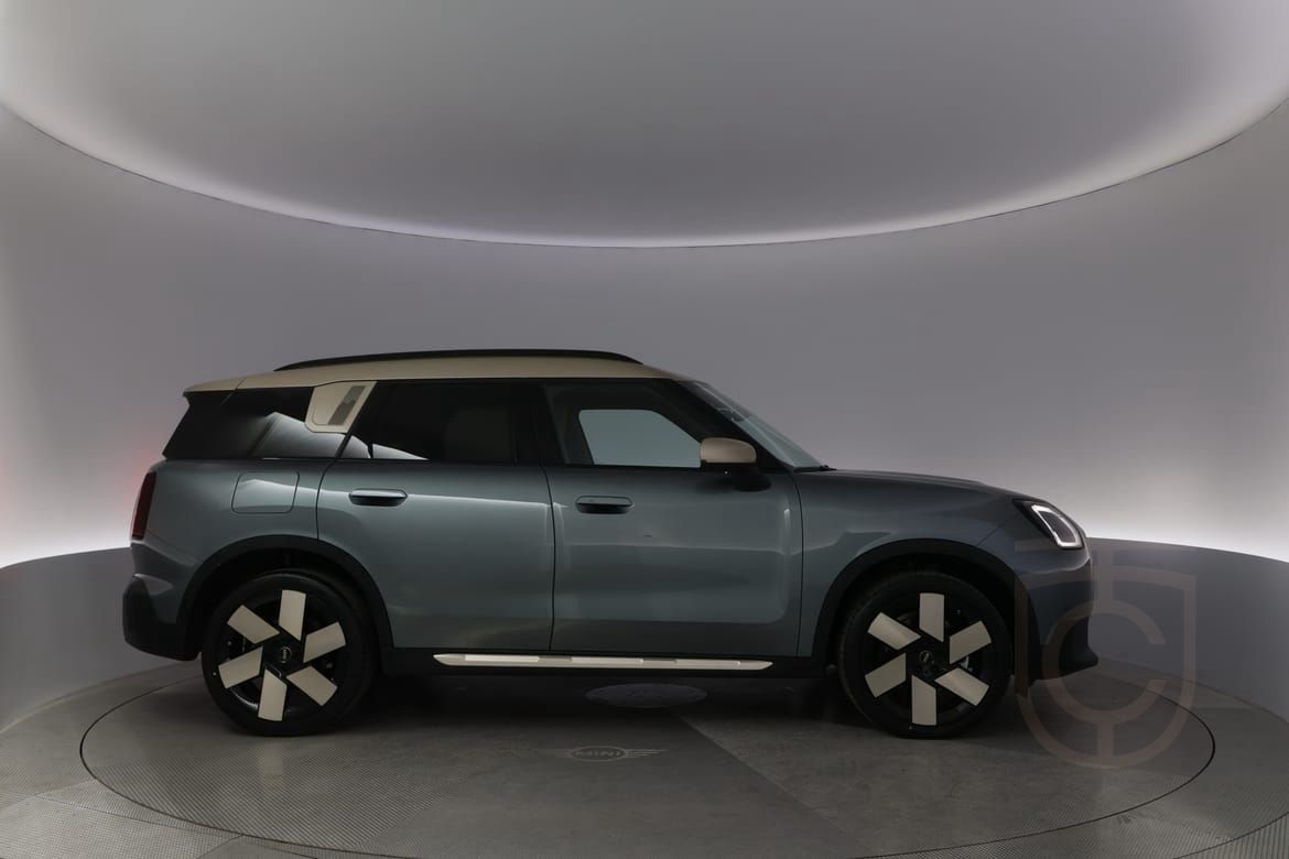 MINI Countryman C Favoured, XL Paket, Vinterhjul