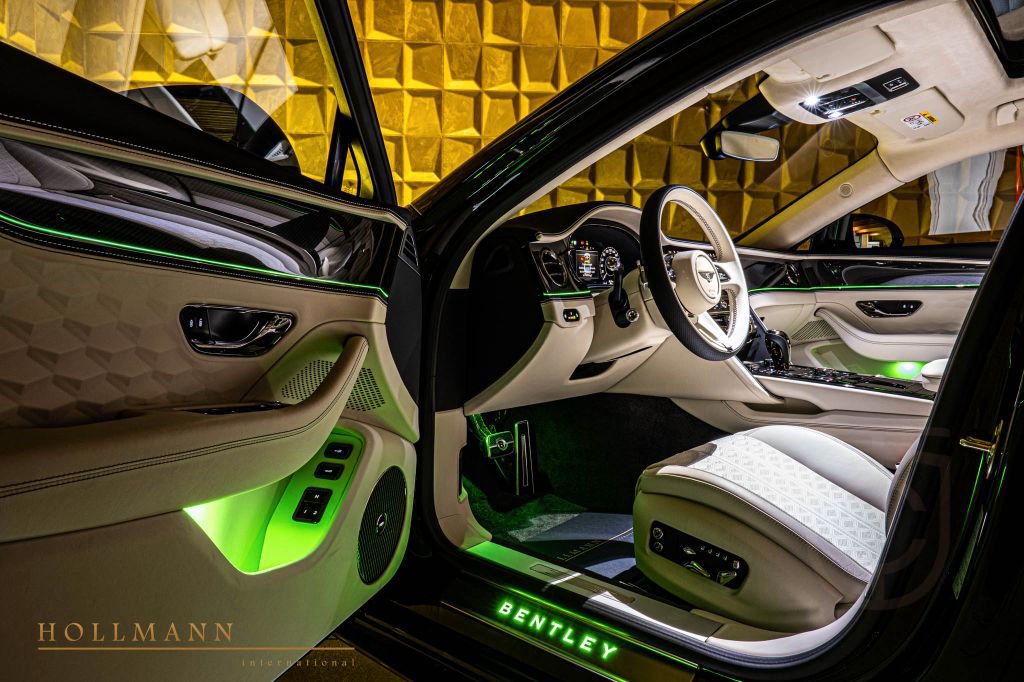 Bentley Flying Spur SPEED V8 HYBRID FIRST EDITION