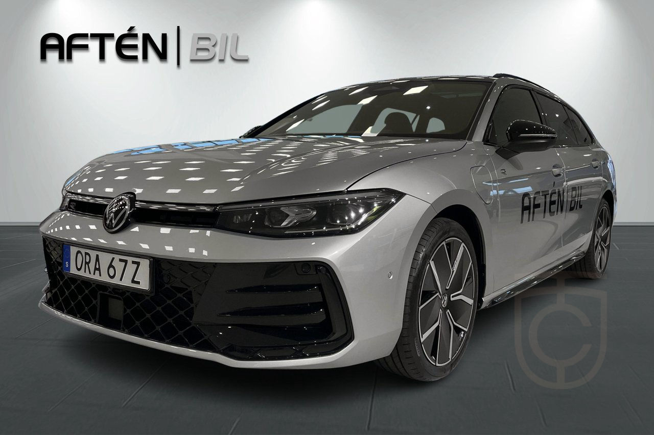 Volkswagen Passat eHybrid R-Line, Pano,  Harman