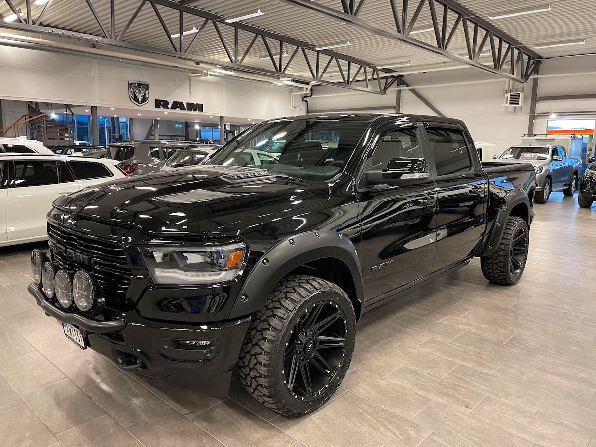 Dodge RAM 1500 Laramie Offroad Extreme